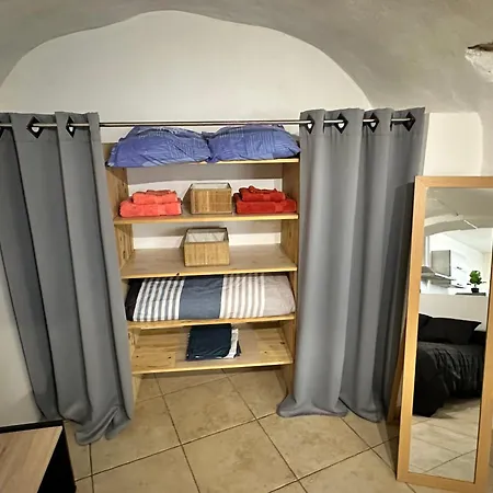 F1 Rez De Chaussee Au Coeur De Pont-saint Esprit